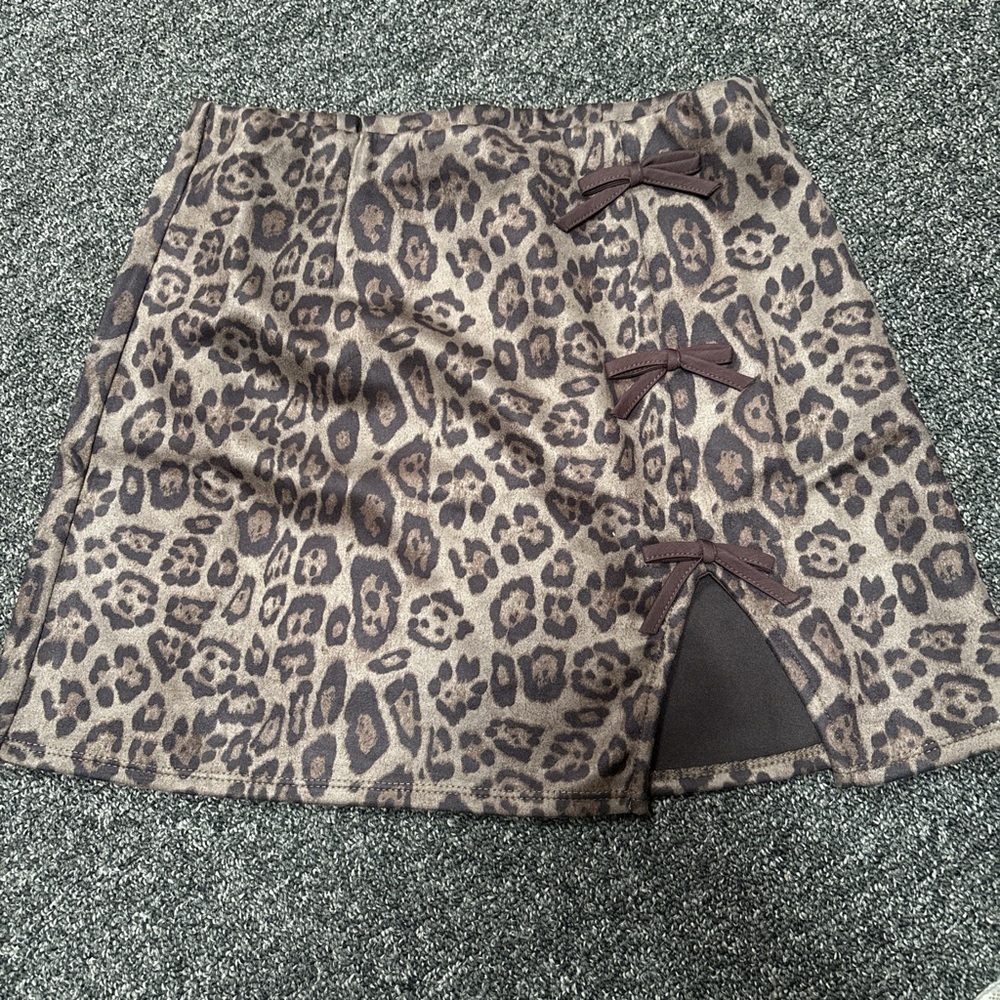 Leopard Print Mini Skirt with Bows